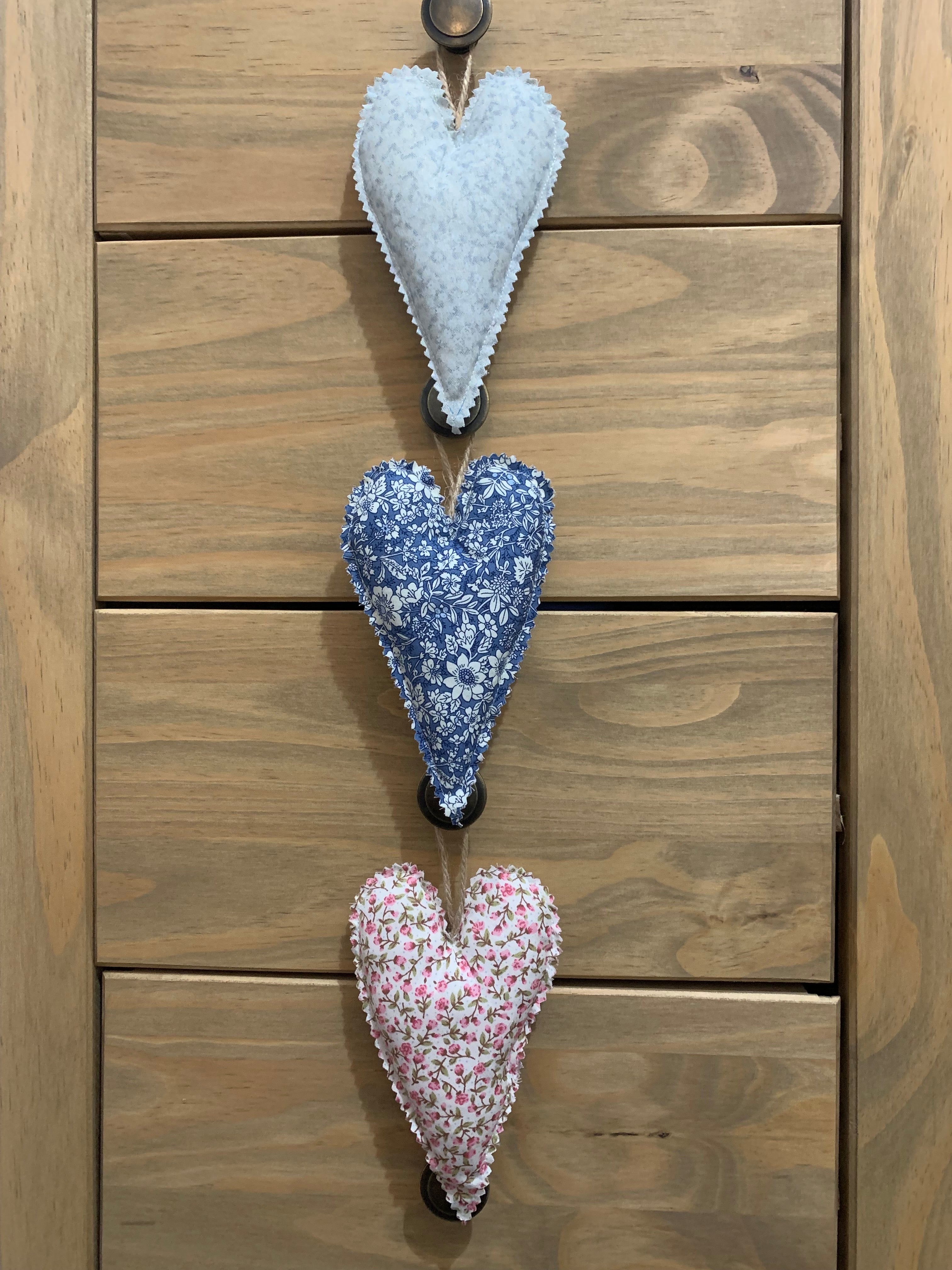 'Amélie' Hanging Heart Trio - Set of 3
