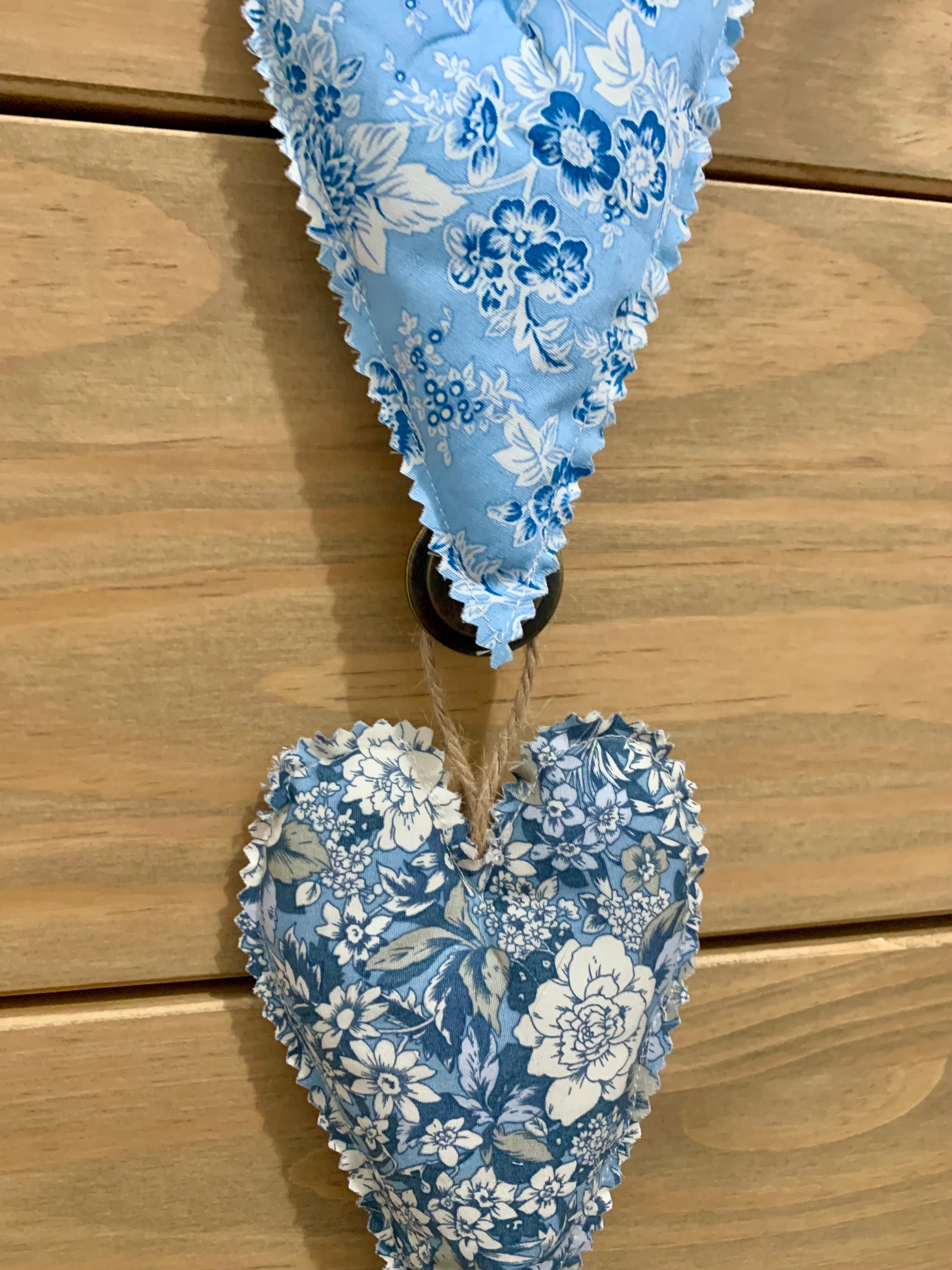 'Juliette' Hanging Heart Trio - Set of 3
