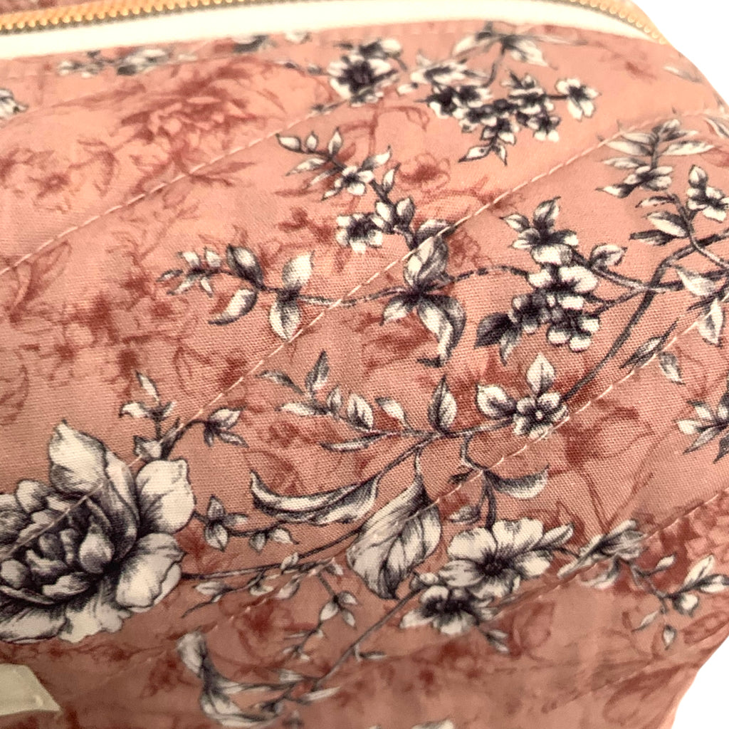 The Everyday Case - Dusty Pink Print Quilted Makeup Bag / Boxy Zip Pouch