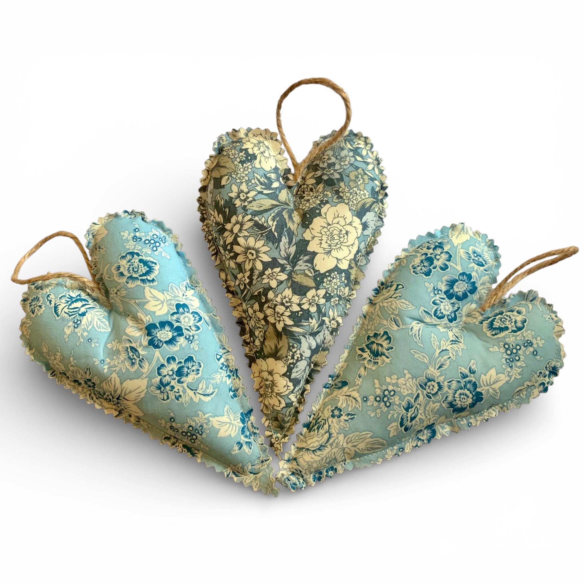 'Juliette' Hanging Heart Trio - Set of 3