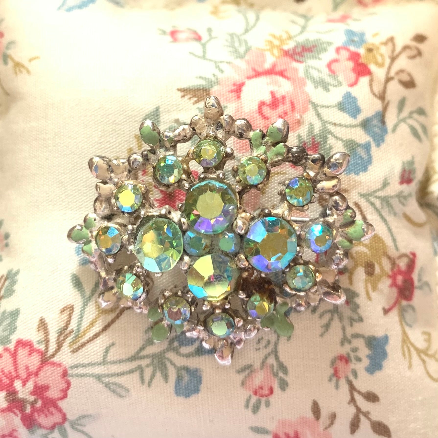 Vintage 1950s Aurora Borealis Rhinestone Brooch, Unsigned Mid Century Iridescent Crystal Flower Pin, Includes Floral Fabric Gift Pillow