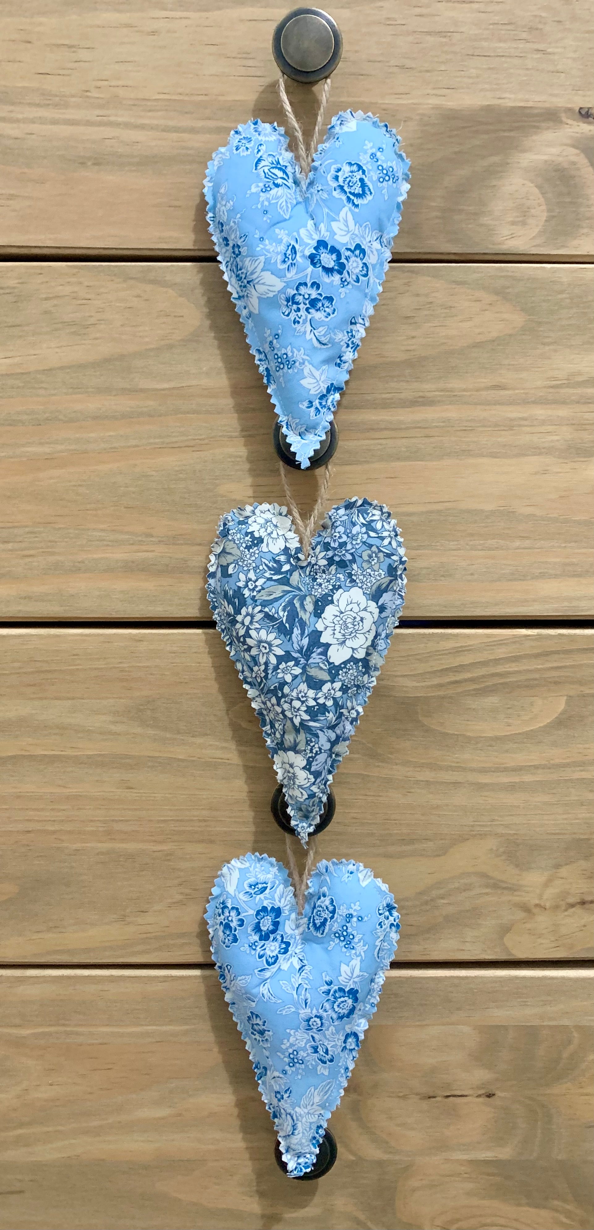 'Juliette' Hanging Heart Trio - Set of 3