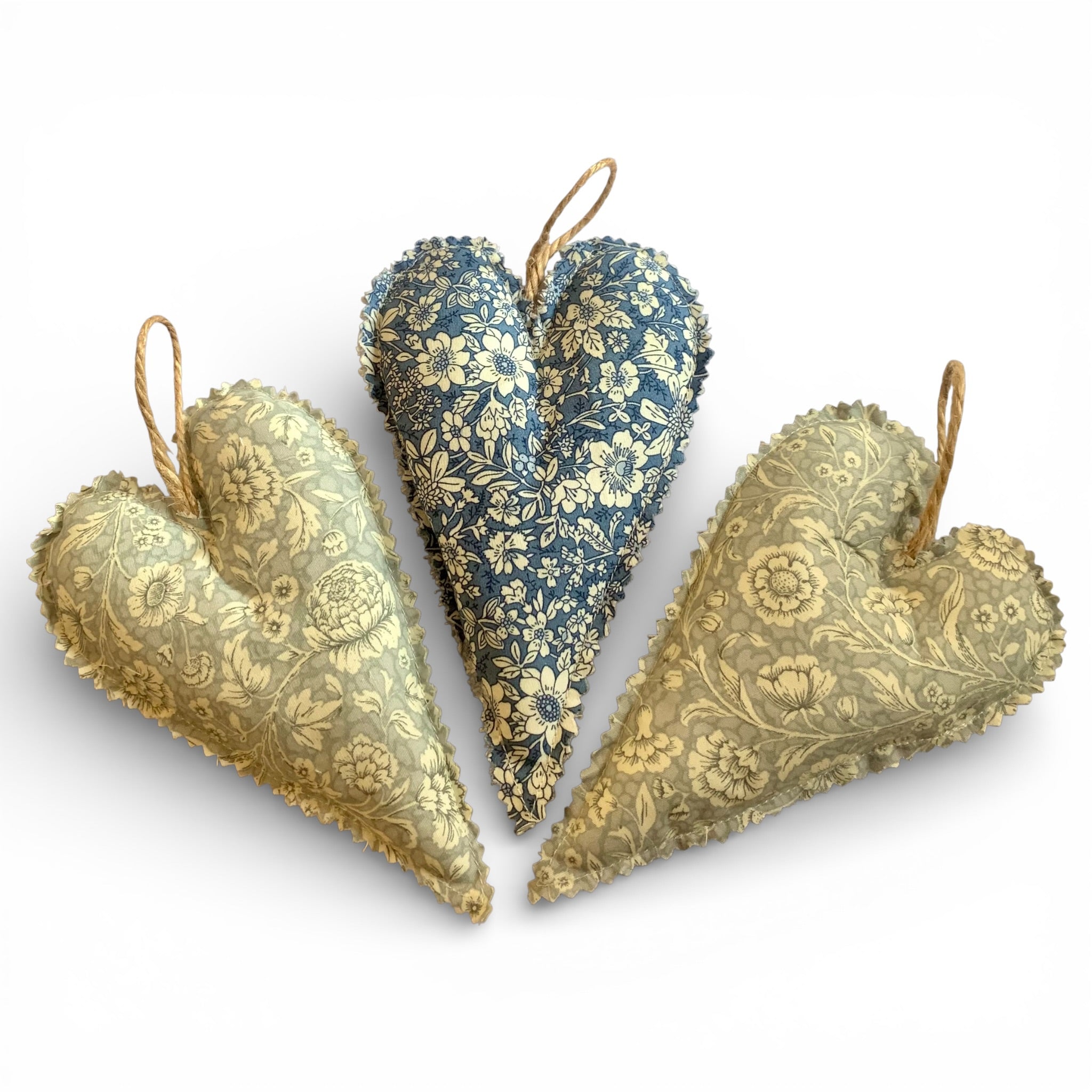 'Inès' Hanging Heart Trio - Set of 3